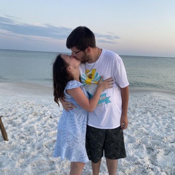 Meet your Posher, Ariel - Picture 1 of 1